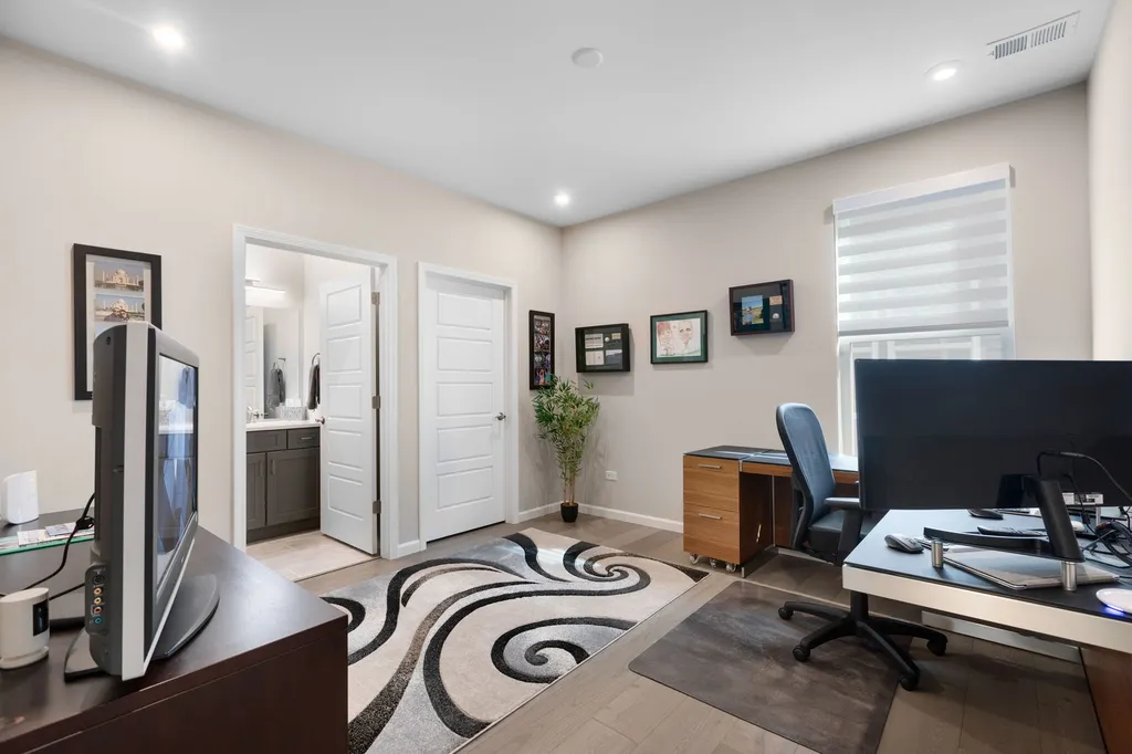 3233 Lincoln Prairie Boulevard Aurora IL 60503