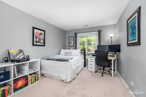 1623 Salisbury Court Wheaton IL 60187