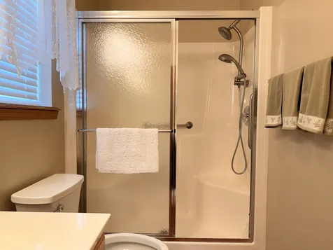 2 Suffolk Way Grayslake IL 60030