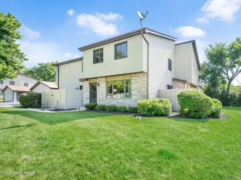 1042 Schoolgate Road New Lenox IL 60451