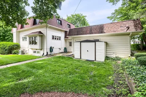 718 North 2nd Avenue St. Charles IL 60174