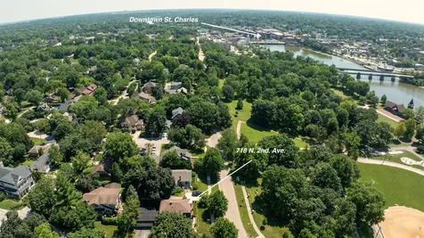 718 North 2nd Avenue St. Charles IL 60174