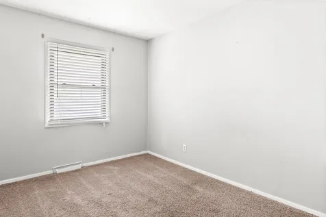 816 Mayflower Avenue Bloomington IL 61701