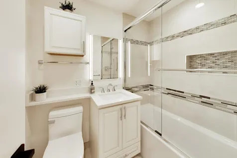 656 Jon Lane Des Plaines IL 60016