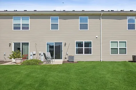 246 Wildmeadow Lane Woodstock IL 60098