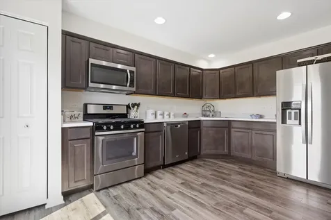 246 Wildmeadow Lane Woodstock IL 60098