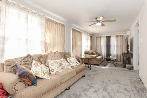 615 North Chicago Street Pontiac IL 61764