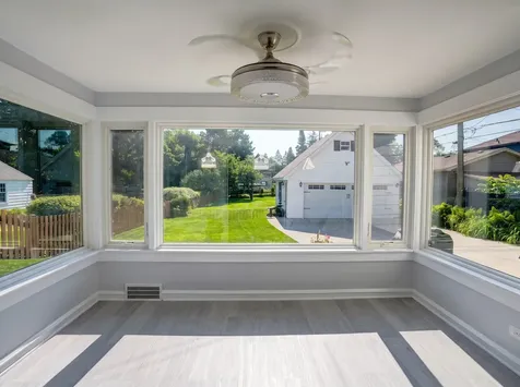 1113 Douglas Court Waukegan IL 60085