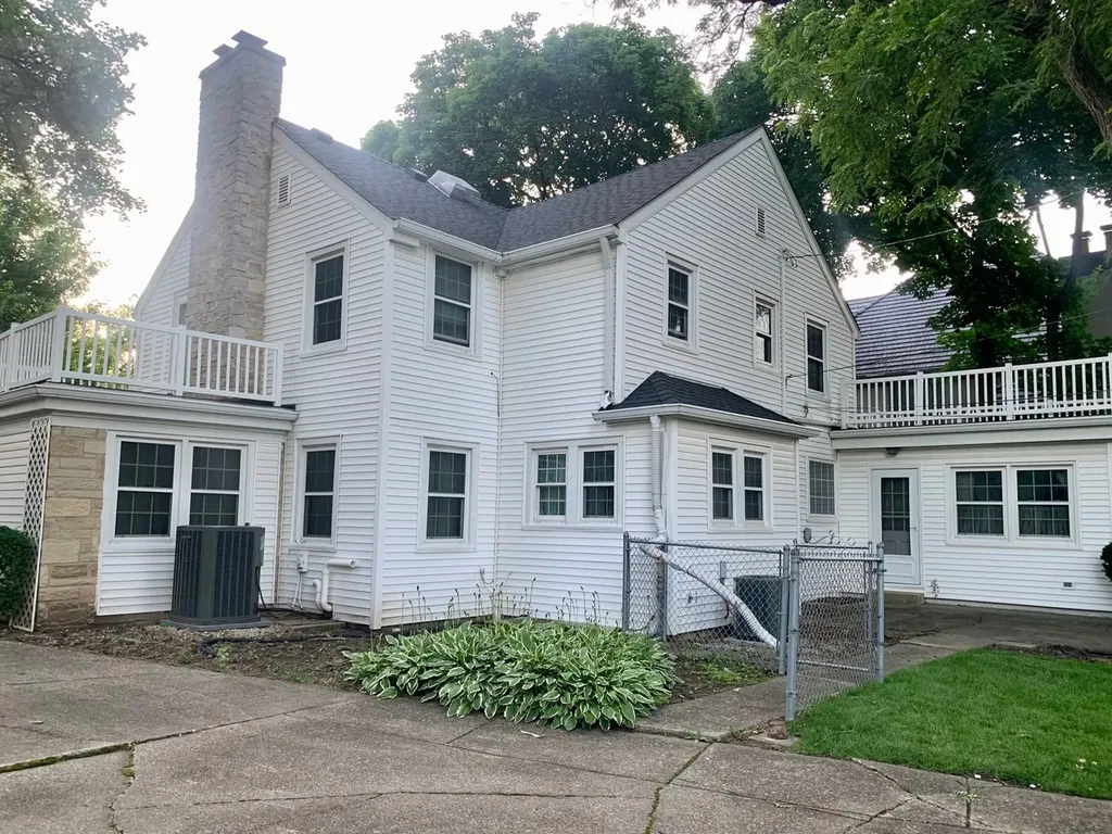 4125 Howard Avenue Western Springs IL 60558
