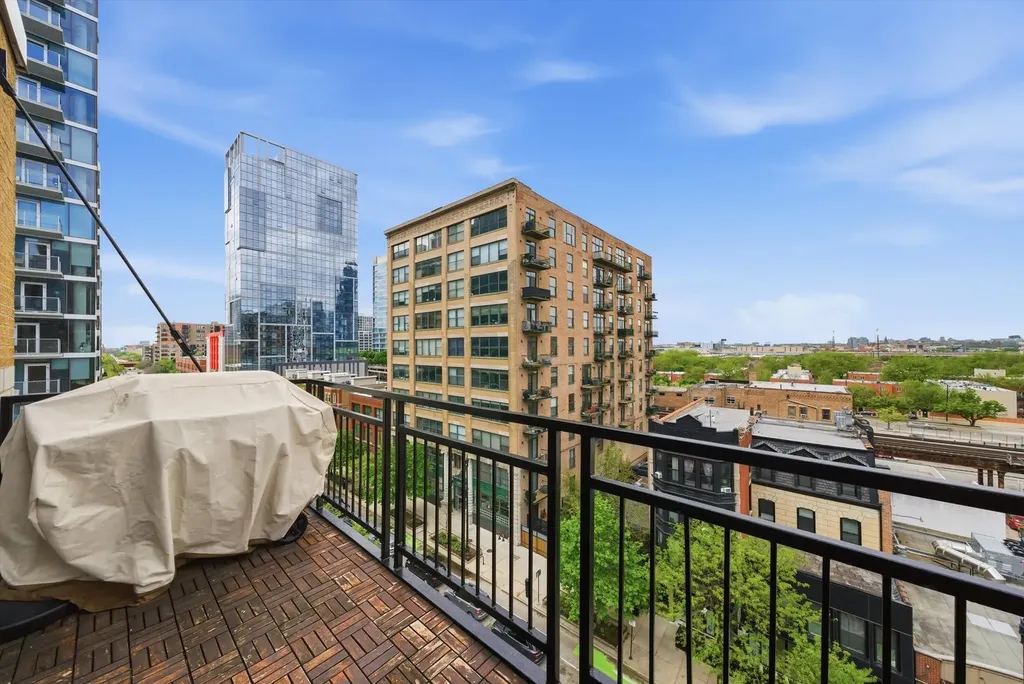 1307 South Wabash Avenue Chicago IL 60605
