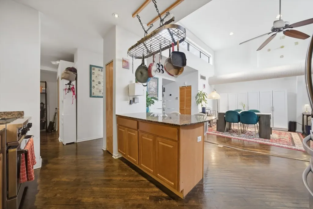 1307 South Wabash Avenue Chicago IL 60605