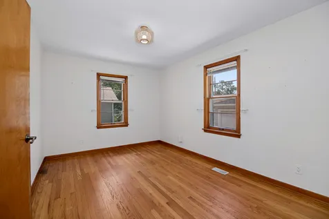 359 South Cleveland Avenue Bradley IL 60915