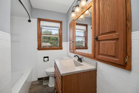 359 South Cleveland Avenue Bradley IL 60915