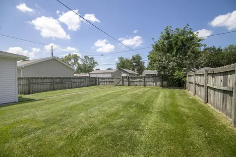 359 South Cleveland Avenue Bradley IL 60915