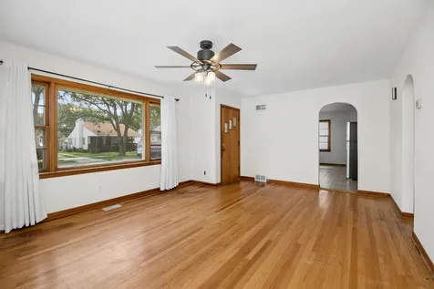 359 South Cleveland Avenue Bradley IL 60915