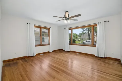 359 South Cleveland Avenue Bradley IL 60915