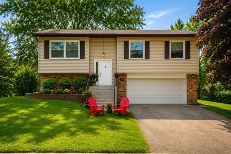 138 South Berteau Avenue Bartlett IL 60103