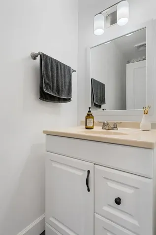 138 South Berteau Avenue Bartlett IL 60103