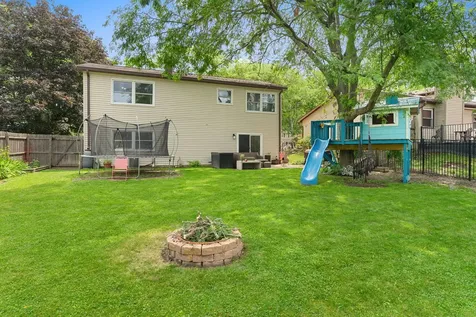 138 South Berteau Avenue Bartlett IL 60103