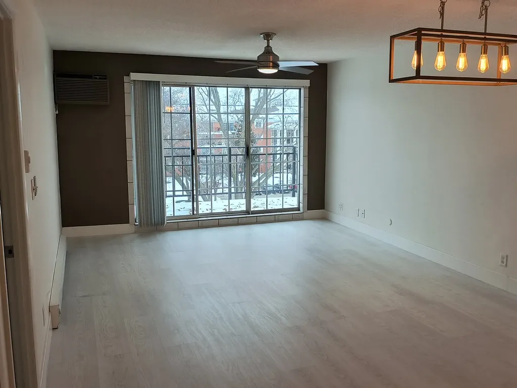 1060 North Farnsworth Avenue Aurora IL 60505