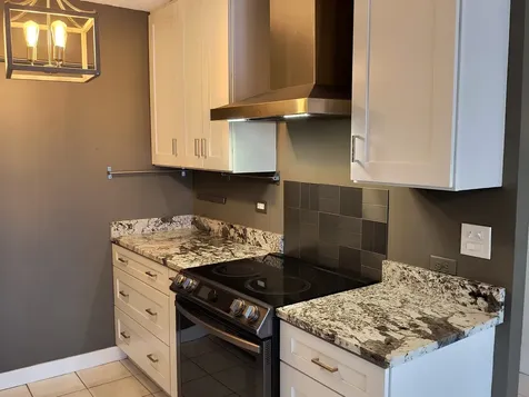 1060 North Farnsworth Avenue Aurora IL 60505