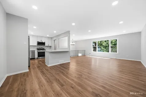 16736 Beverly Avenue Tinley Park IL 60477