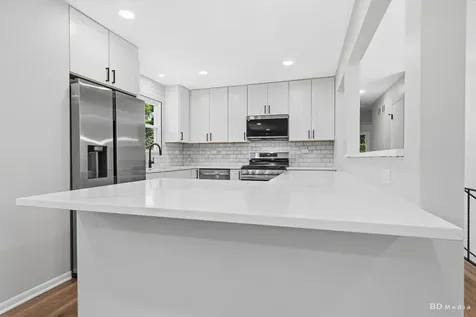 16736 Beverly Avenue Tinley Park IL 60477