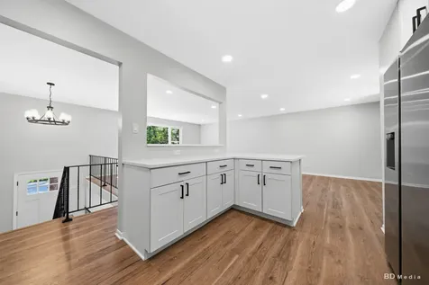 16736 Beverly Avenue Tinley Park IL 60477