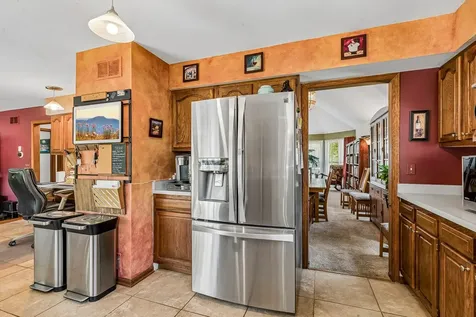 219 Woodlawn Drive Mundelein IL 60060