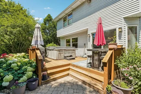 219 Woodlawn Drive Mundelein IL 60060