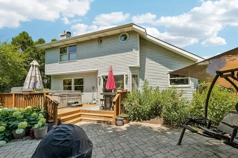 219 Woodlawn Drive Mundelein IL 60060