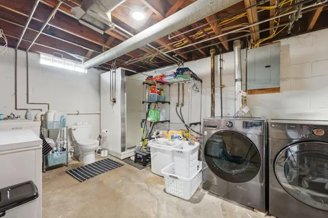 525 28TH Avenue Moline IL 61265