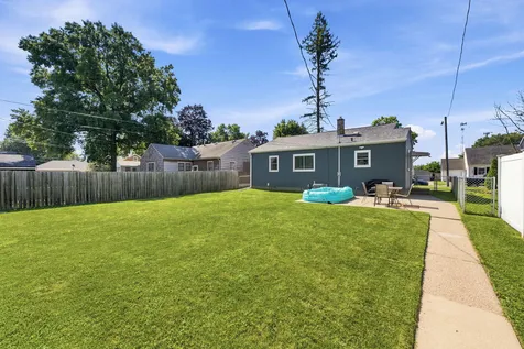525 28TH Avenue Moline IL 61265