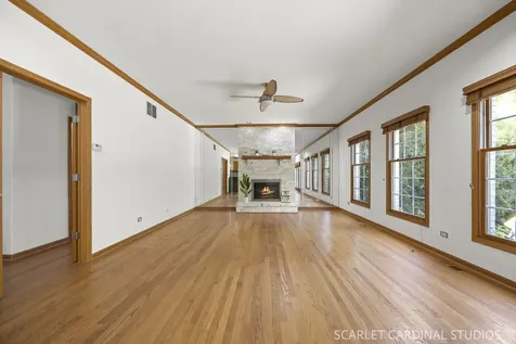 948 67TH Street Darien IL 60561