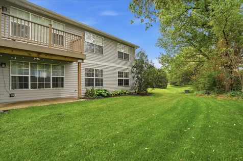 1291 North Red Oak Circle Round Lake Beach IL 60073