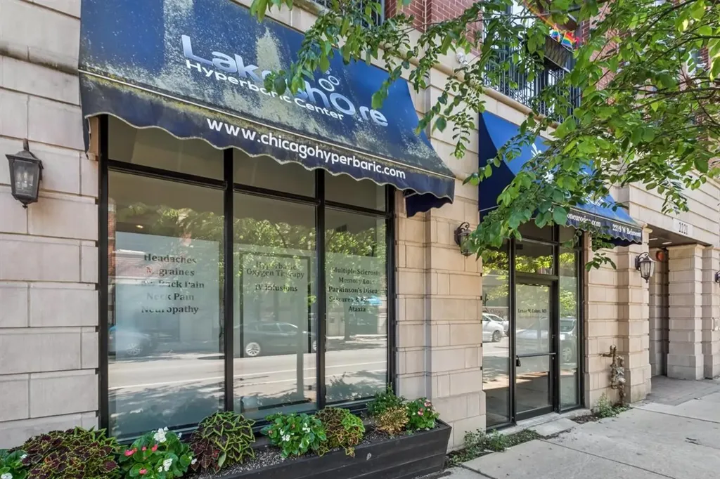 2219 West Belmont Avenue Chicago IL 60618