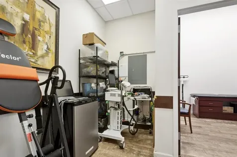 2219 West Belmont Avenue Chicago IL 60618