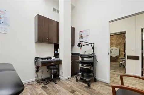 2219 West Belmont Avenue Chicago IL 60618