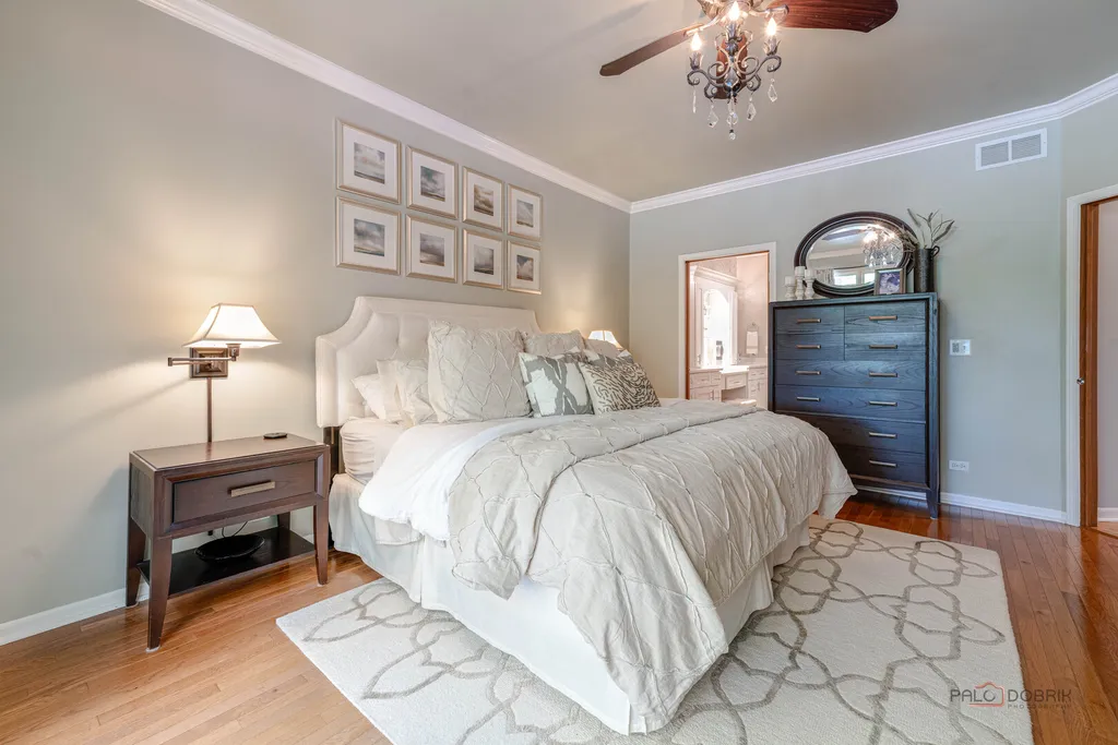 38 Lakebreeze Court Lake Zurich IL 60047