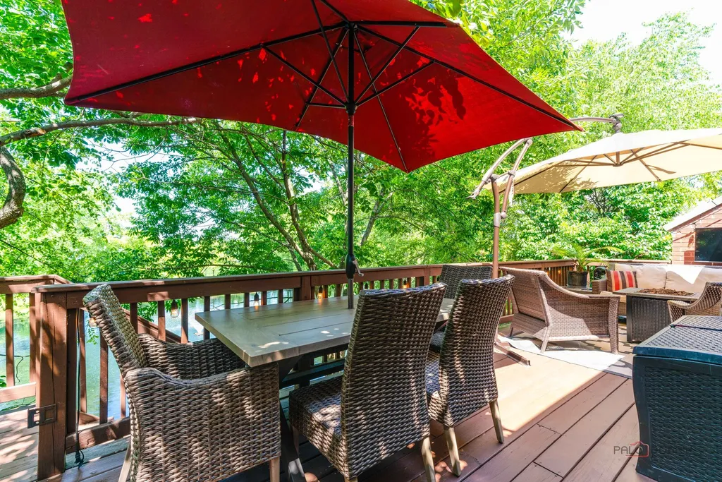 38 Lakebreeze Court Lake Zurich IL 60047