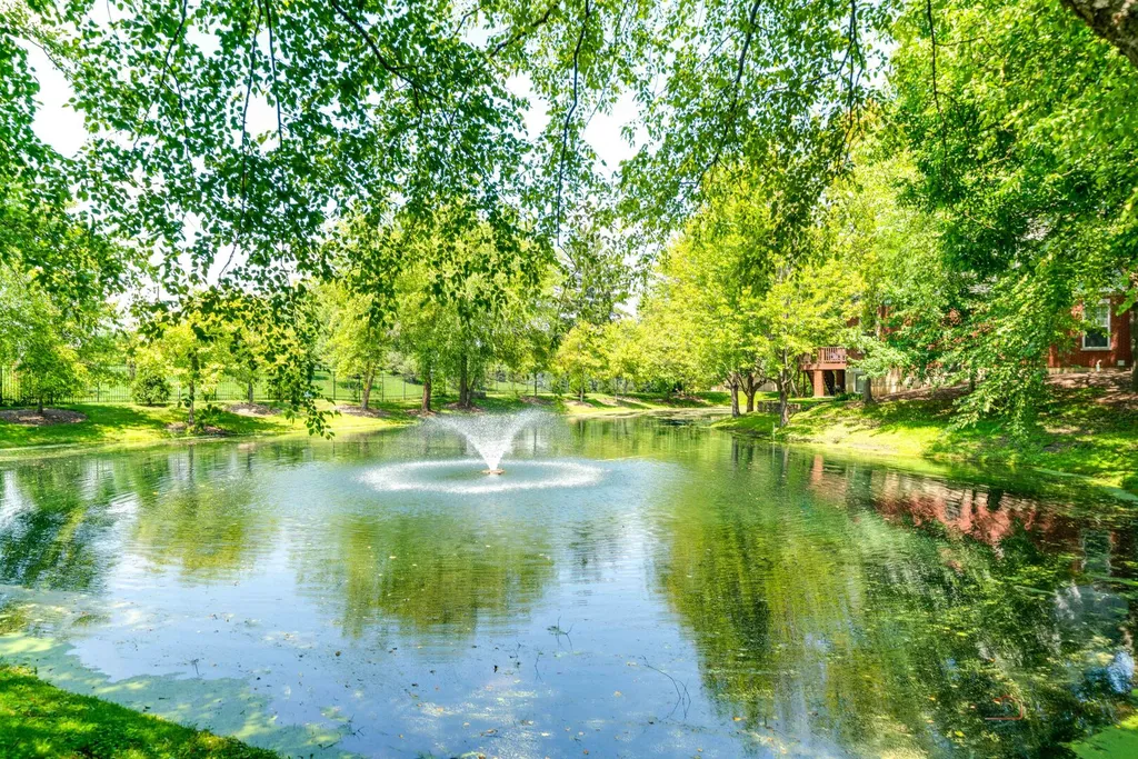 38 Lakebreeze Court Lake Zurich IL 60047