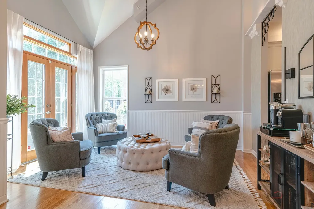 38 Lakebreeze Court Lake Zurich IL 60047
