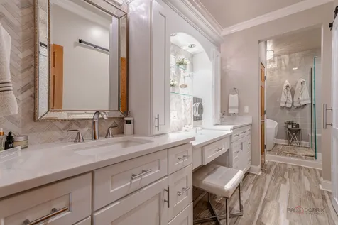 38 Lakebreeze Court Lake Zurich IL 60047