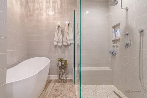 38 Lakebreeze Court Lake Zurich IL 60047