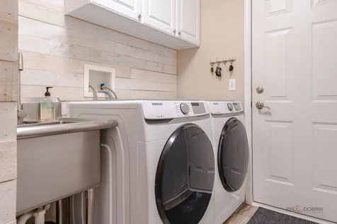 38 Lakebreeze Court Lake Zurich IL 60047