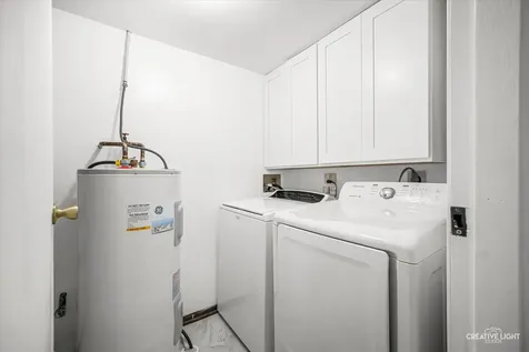 1099 Prescott Drive Roselle IL 60172