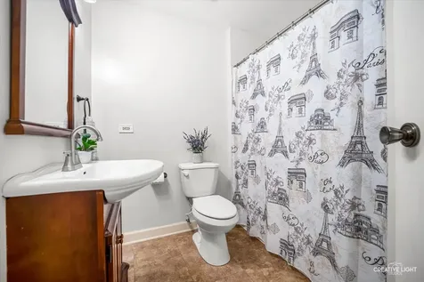 1099 Prescott Drive Roselle IL 60172