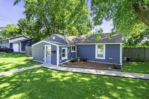 817 South Hugh Street Plano IL 60545