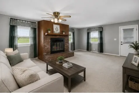 5472 East 2000n Road Kankakee IL 60901