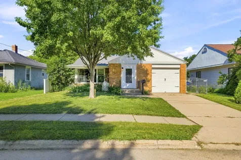 1043 State Street Ottawa IL 61350
